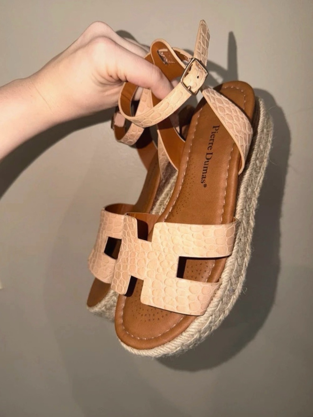 Size 6 Pierre Dumas Nude Croc Espadrille Platform Sandals